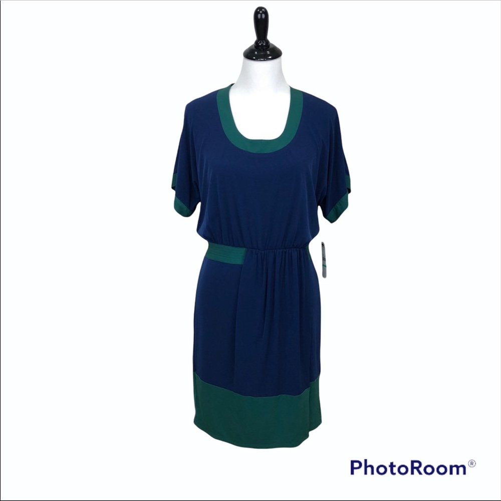 Laundry by Shelli Segal U neck short sleeve blue with green back zip dress